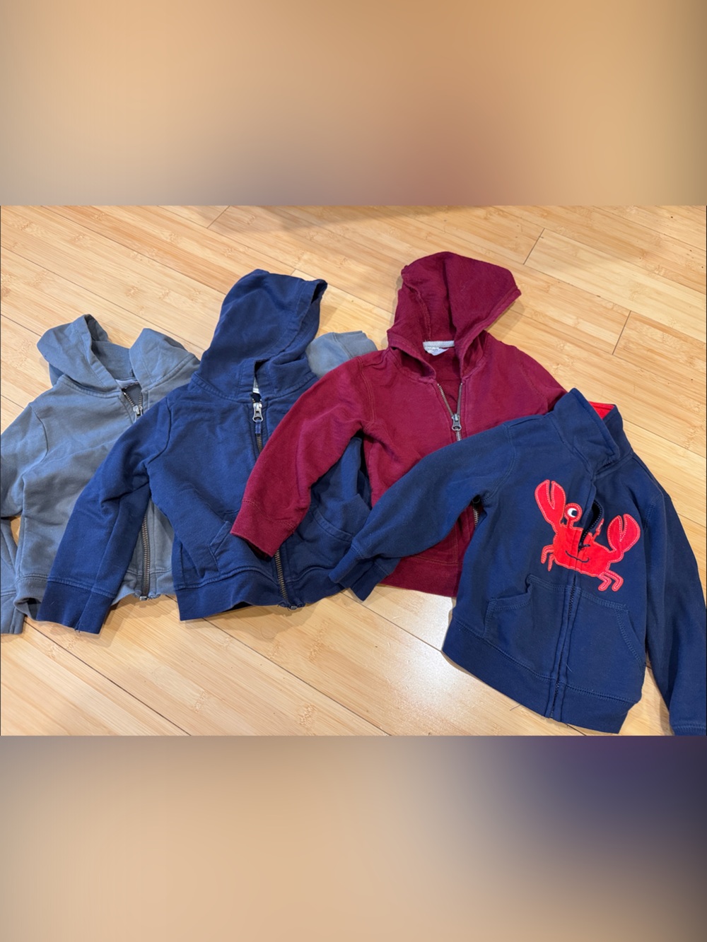 LIKE NEW! BUNDLE! 4! Carter’s Kids Toddler Assorted Cotton Hoodies Sz 18M